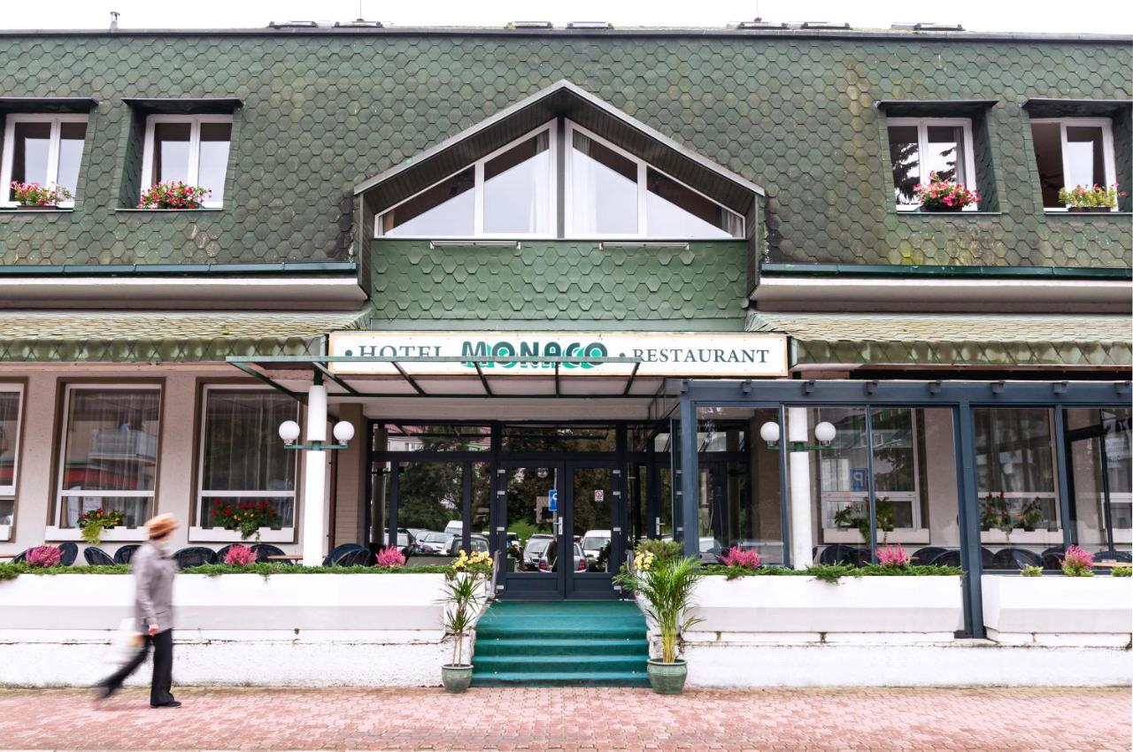Hotel Monaco Náměšť nad Oslavou Exteriör bild